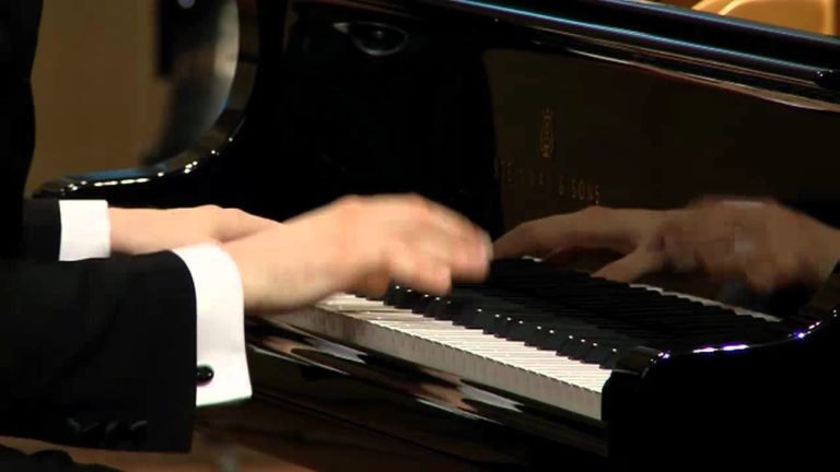 Daniil Trifonov – Franz Liszt (Mephisto Waltz no. 1 in A major)