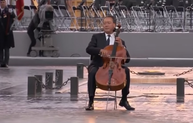 Yo-Yo Ma plays Bach in Paris during a ceremony at the Arc de Triomphe